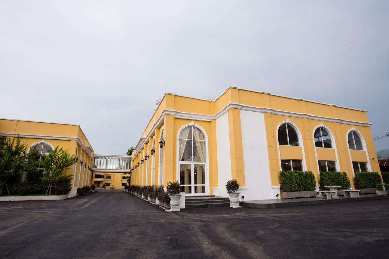 S Bangkok Hotel, Navamin Ngoại thất bức ảnh